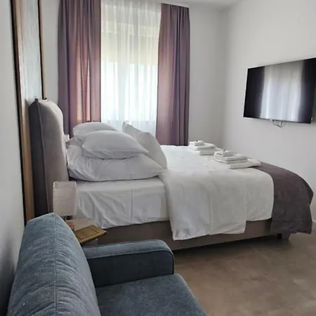 Dii Luxury 2