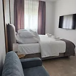 Dii Luxury 2